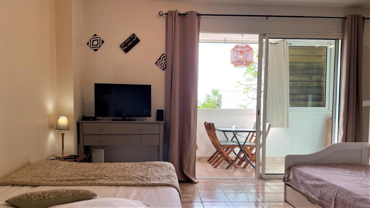 Grand Studio Lumineux - Saint Gilles Les Bains Saint-Gilles-les-Bains Exterior foto